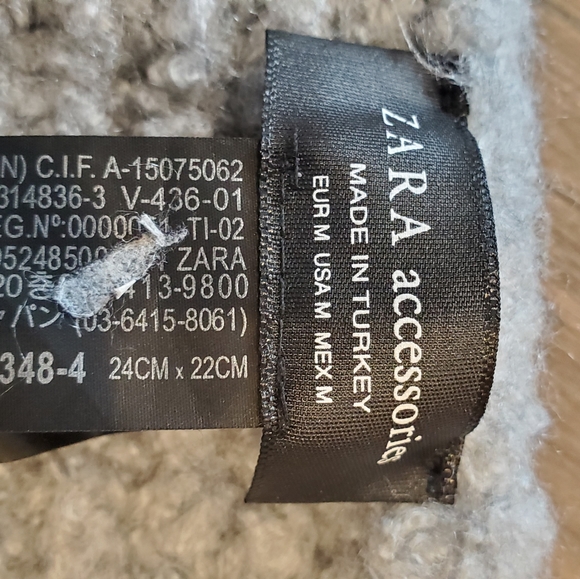 Winter hat - Picture 3 of 3